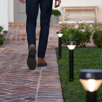 Smart Lighting Solar Pathlight 4-Pack + Bridge (2nd Gen)