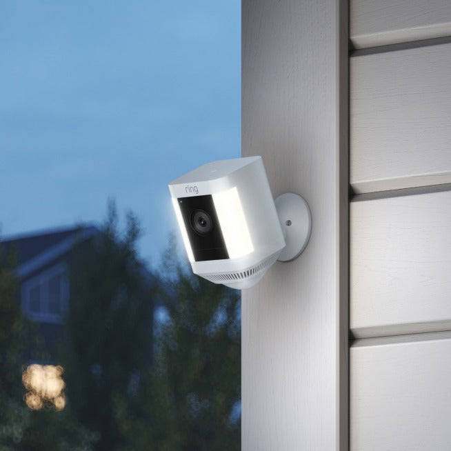 Bestselling Advanced Kit (Battery Doorbell Plus + Spotlight Cam Plus Battery)