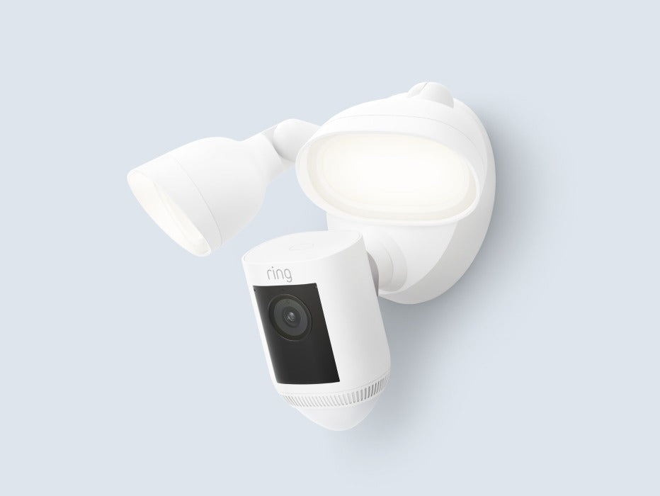 Front and Backyard Deluxe Kit (Floodlight Cam Pro, Wired + Spotlight Cam Pro, Battery)