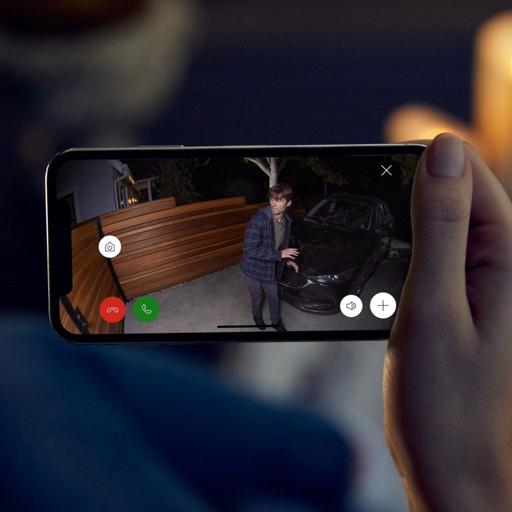 Pan-Tilt Indoor Cam + Spotlight Cam Plus Plug-In