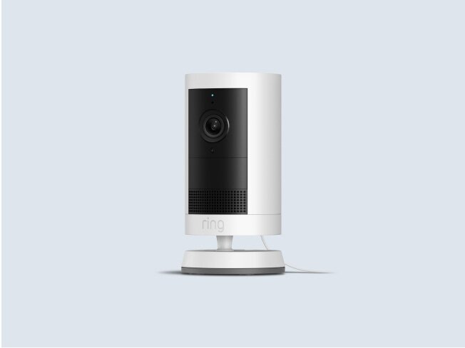 Outdoor Cam Plus Plug-In + Pan-Tilt Indoor Cam
