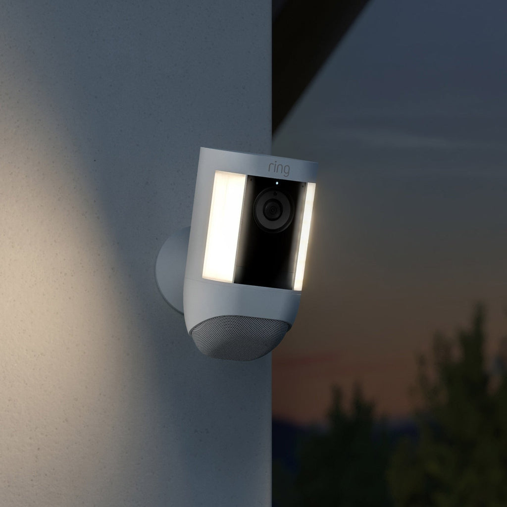 Spotlight Cam Pro (Featuring Retinal 2K)